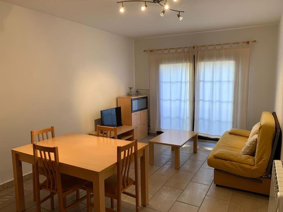 Apartamento Камарена-де-ла-Сьєрра Екстер'єр фото